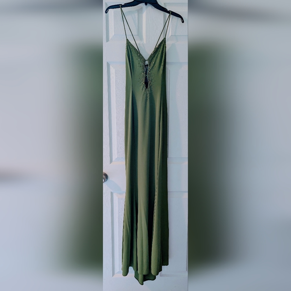 Niki formal dress, size 12, green